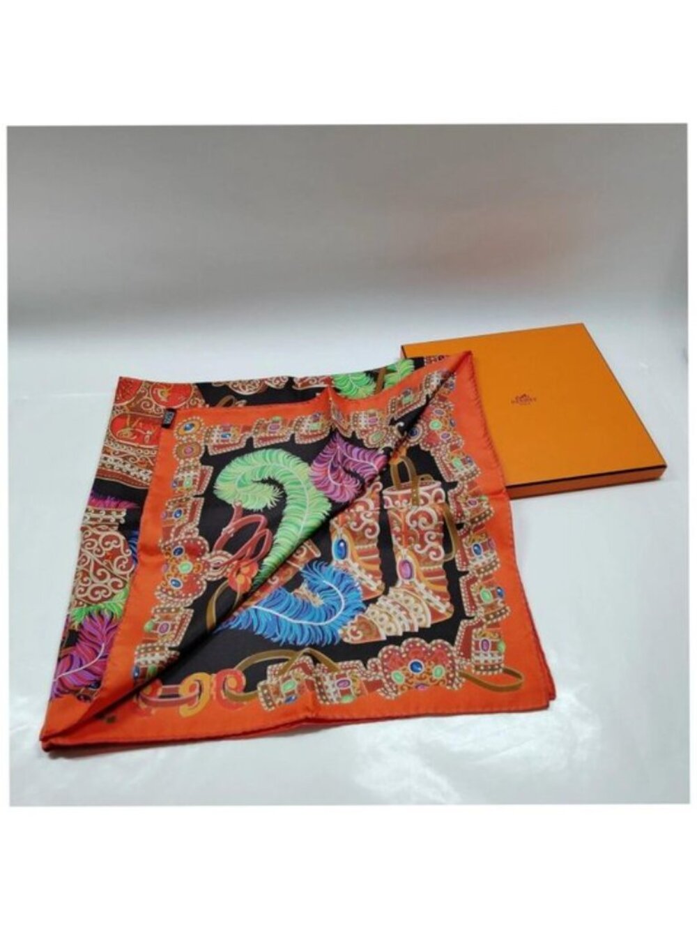 Hermes Chocs en Plumes Carré 90 Silk Scarf - Picture 5 of 10